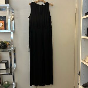 Halogen wide leg jump suit with pockets